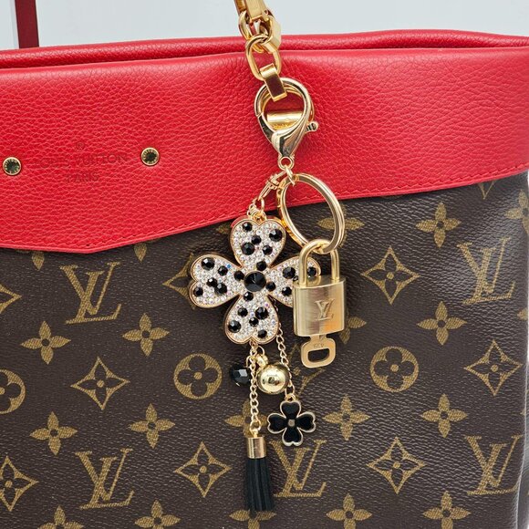 Authentic Louis Vuitton Lock & Key with unbranded Bagcharm, Keycharm, Keychain - Picture 1 of 10